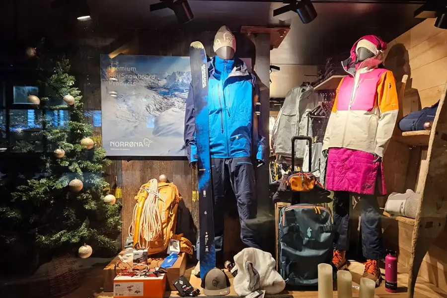 Ski rental Val Thorens Intersport Peclet