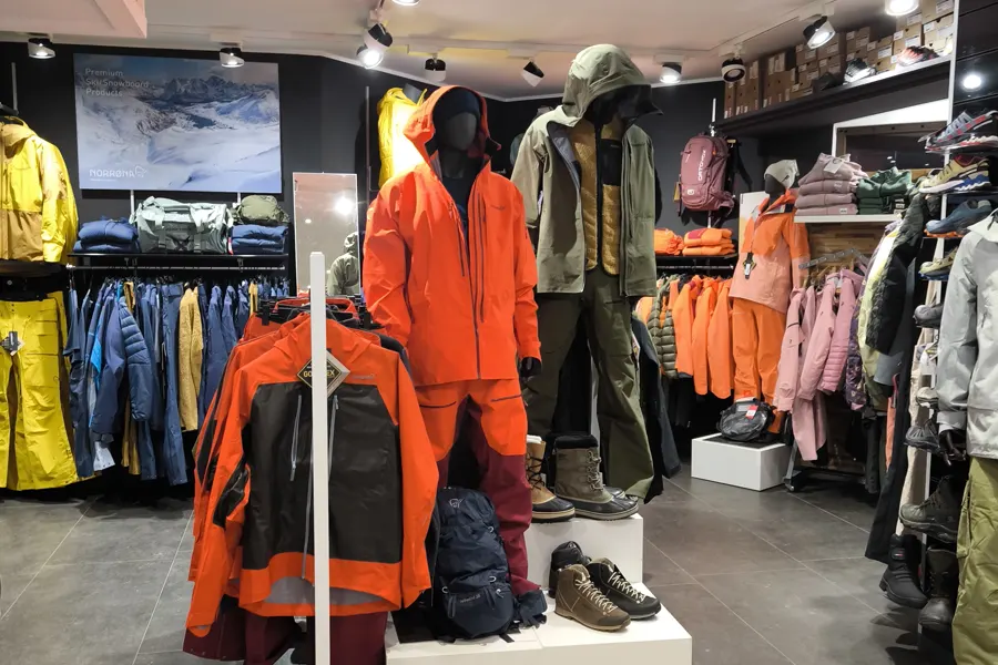 Ski rental Val Thorens Intersport Peclet