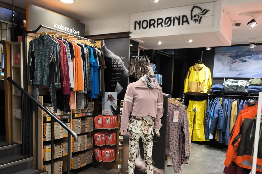 Ski rental Val Thorens Intersport Peclet